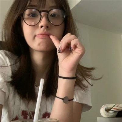 隔重门户隔重山